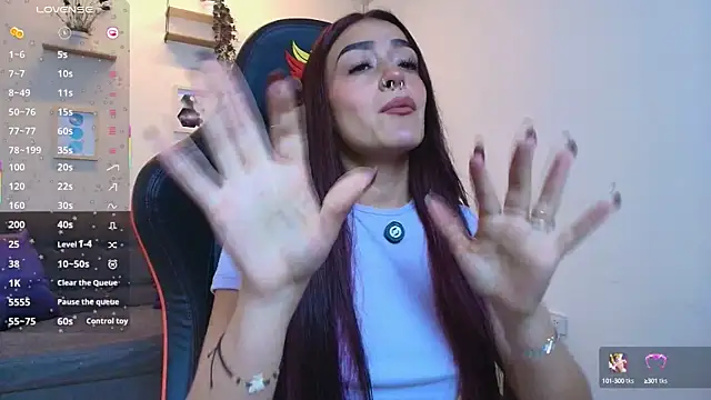 Snapshot of ViolethRosse chatting on September 26, 11:33 pm ViolethRosse online show from September 26, 11:33 pm