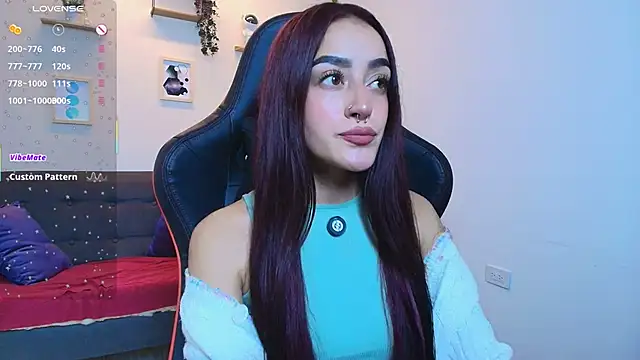 Snapshot of ViolethRosse chatting on September 17, 7:38 pm ViolethRosse online show from September 17, 7:38 pm