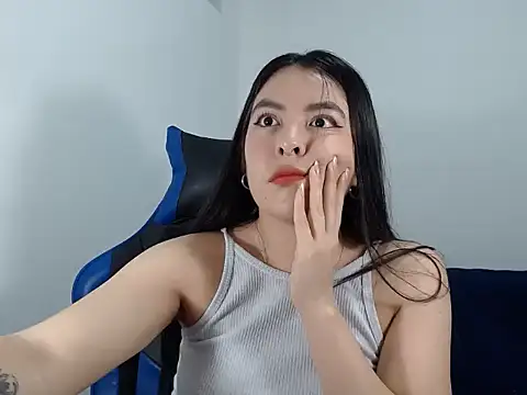 EloiseJun online show from October 13, 3:08 am