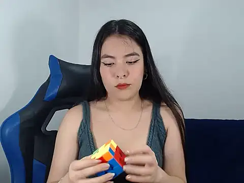 EloiseJun online show from November 19, 3:06 am