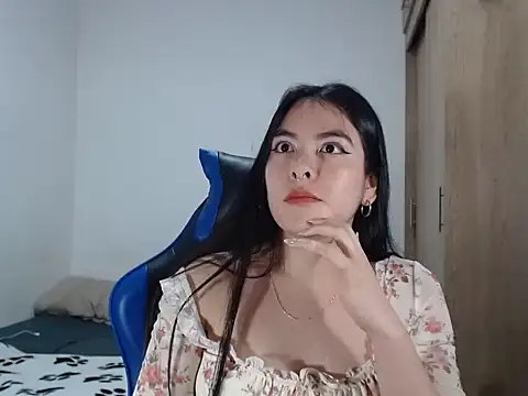EloiseJun online show from September 17, 9:06 pm