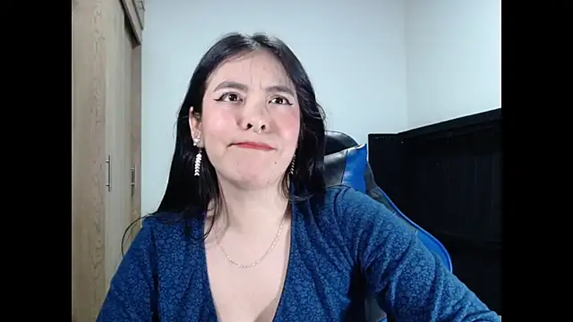 EloiseJun online show from July 11, 4:57 am