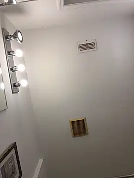 Snapshot of julio_p chatting on February 16, 10:51 pm julio p online show from February 16, 10:51 pm