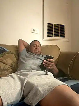 Snapshot of julio_p chatting on September 18, 2:47 am julio p online show from September 18, 2:47 am