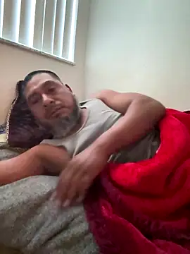 Snapshot of julio_p chatting on October 5, 2:19 pm julio p online show from October 5, 2:19 pm