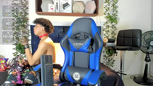  taylor black online show from November 29, 9:37 pm