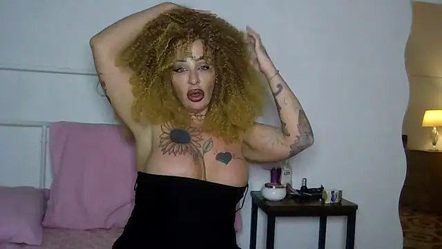 ASSERINAAA online show from March 25, 6:18 pm