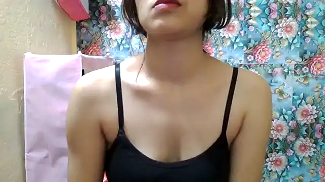 Snapshot of sahki_90 chatting on October 19, 8:50 am sahki 90 online show from October 19, 8:50 am