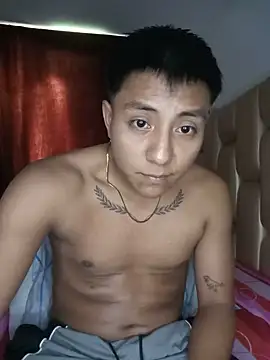 Snapshot of dereck14c chatting on July 28, 7:26 pm dereck14c online show from July 28, 7:26 pm