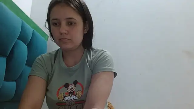 Snapshot of sara_candy59 chatting on August 6, 4:24 pm sara candy59 online show from August 6, 4:24 pm