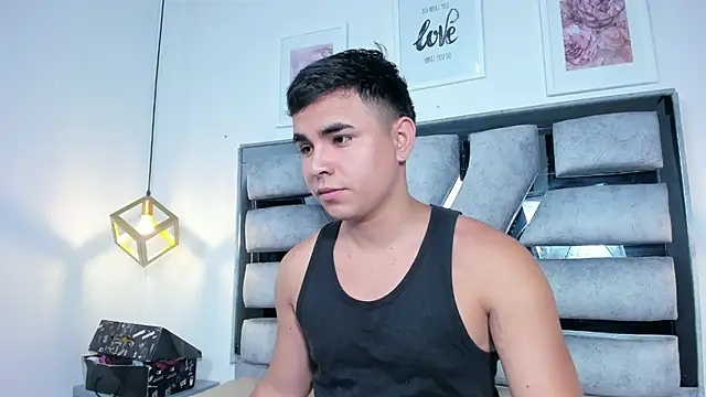 lianfox  online show from March 26, 12:14 pm