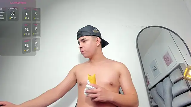 Snapshot of lianfox_ chatting on February 3, 1:05 pm lianfox online show from February 3, 1:05 pm