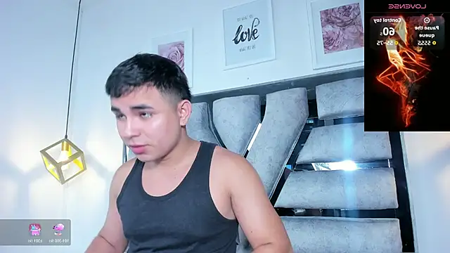 lianfox  online show from April 15, 12:53 pm