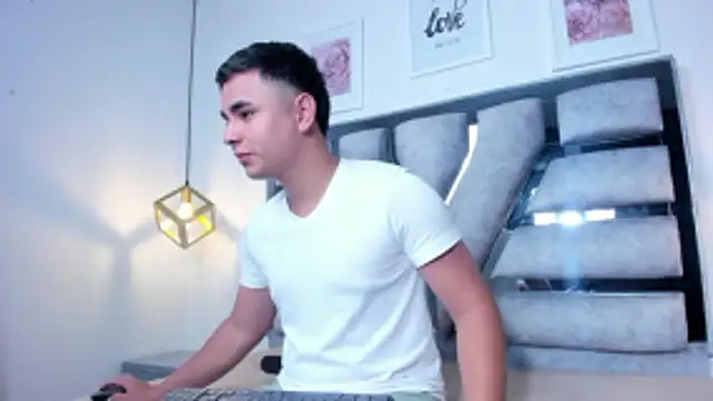 lianfox  online show from March 21, 12:20 pm