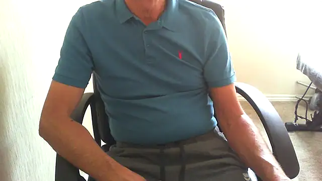 Snapshot of rogpb chatting on June 15, 10:04 am rogpb online show from June 15, 10:04 am