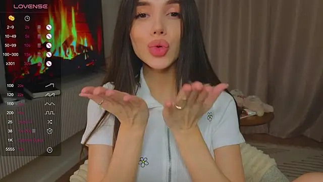 shuggybaby online show from April 3, 10:27 pm