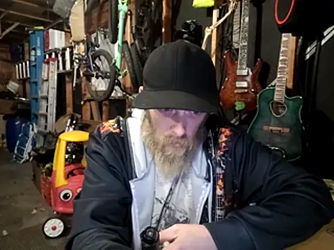 thejuicybacon online show from January 8, 7:25 am