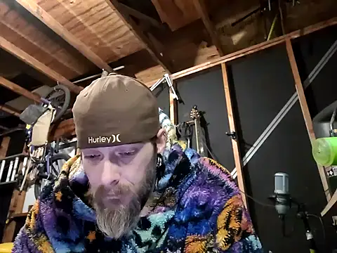 thejuicybacon online show from February 12, 3:06 am