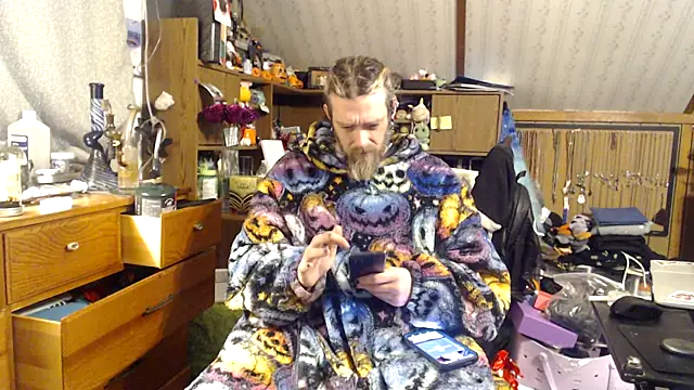 thejuicybacon online show from February 8, 12:47 pm