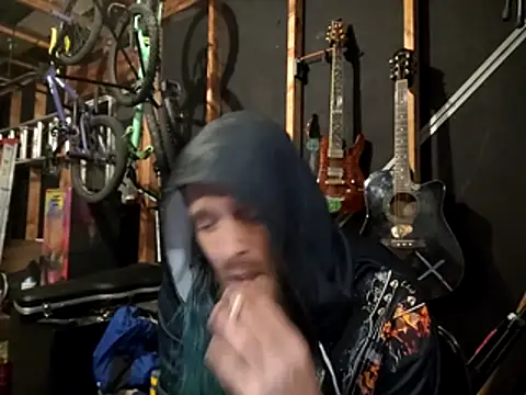 thejuicybacon online show from November 14, 7:01 am