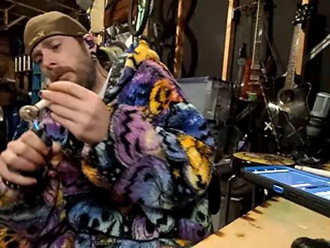 thejuicybacon online show from February 13, 7:08 am