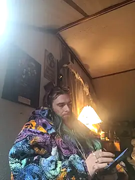 thejuicybacon online show from October 31, 9:06 am