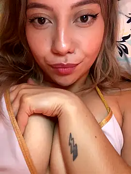 Snapshot of MissCat_ chatting on September 23, 3:13 am MissCat online show from September 23, 3:13 am
