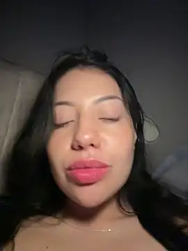 MissCat  online show from March 12, 1:00 am