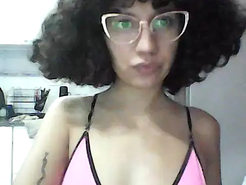 loliporomero online show from April 10, 1:56 am