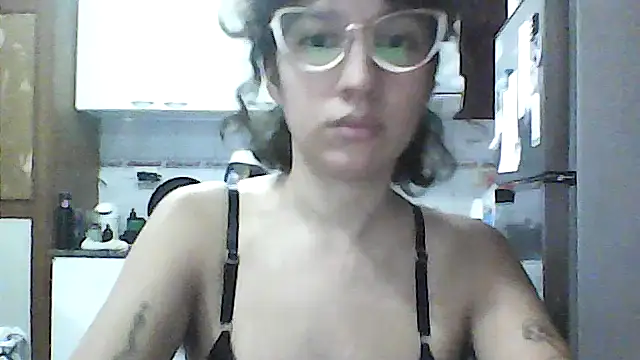 loliporomero online show from April 4, 6:47 pm