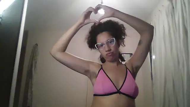 loliporomero online show from February 5, 2:18 am