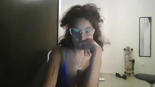 loliporomero online show from February 16, 2:54 am