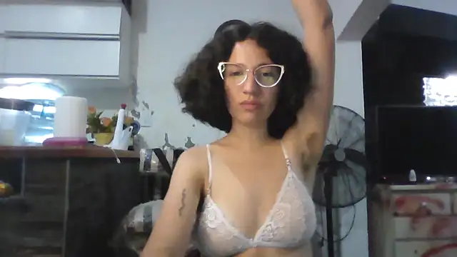 loliporomero online show from November 15, 2:37 am