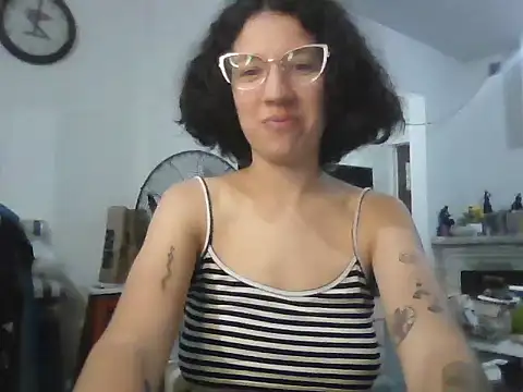 Snapshot of loliporomero chatting on September 29, 1:34 am loliporomero online show from September 29, 1:34 am