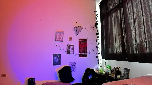 kattusauruss online show from October 28, 8:08 pm