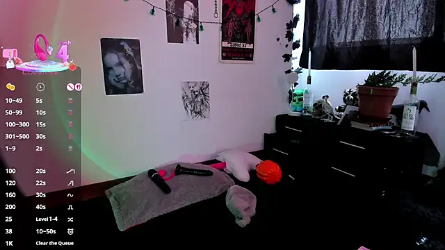 kattusauruss online show from October 9, 2:28 pm