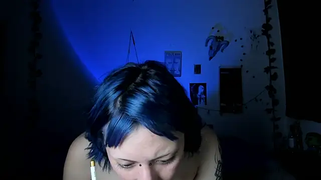 kattusauruss online show from November 12, 1:32 am