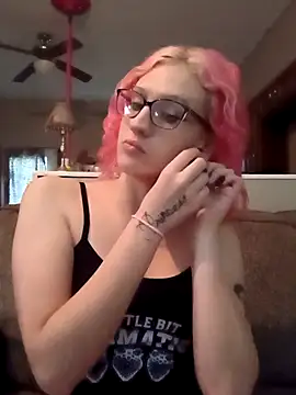 spoiledprincess4 online show from November 21, 8:52 pm