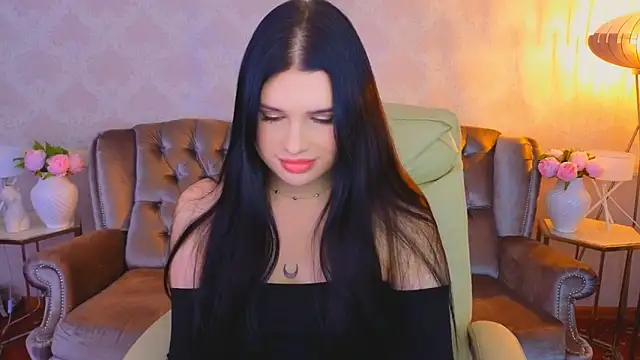 Snapshot of Neyla_Charm chatting on February 4, 7:25 am Neyla Charm online show from February 4, 7:25 am