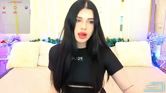 Snapshot of Neyla_Charm chatting on January 13, 8:46 pm Neyla Charm online show from January 13, 8:46 pm