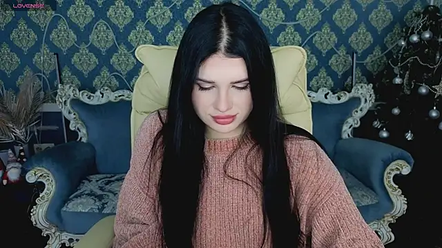 Snapshot of Neyla_Charm chatting on January 15, 7:50 pm Neyla Charm online show from January 15, 7:50 pm