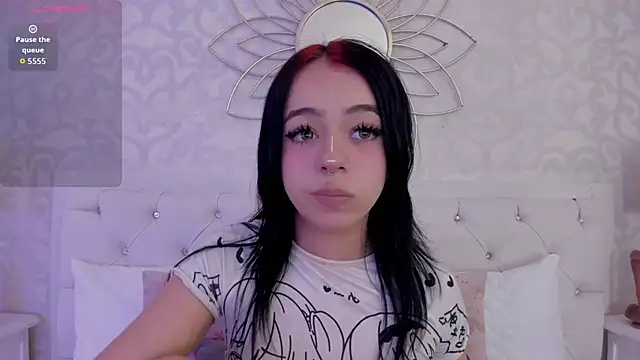 Snapshot of Cassie66_ chatting on October 22, 3:50 am Cassie66 online show from October 22, 3:50 am