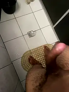 Snapshot of thomasllucas chatting on December 4, 2:38 pm thomasllucas online show from December 4, 2:38 pm