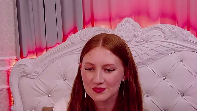 SaraMoor online show from October 21, 4:28 pm