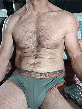 Snapshot of GreekGuyOutdoors chatting on May 29, 5:19 pm GreekGuyOutdoors online show from May 29, 5:19 pm