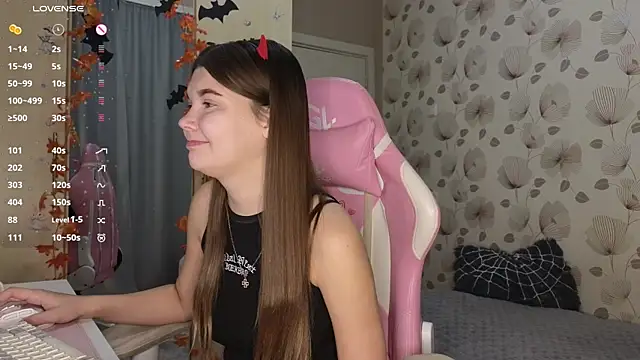  cute ice online show from October 31, 6:10 am