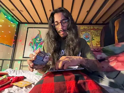 Snapshot of bigdickkane300 chatting on November 29, 8:25 am bigdickkane300 online show from November 29, 8:25 am