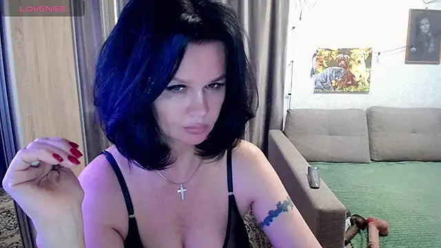 Snapshot of CollenRodrigezz_zz chatting on June 26, 12:44 pm CollenRodrigezz zz online show from June 26, 12:44 pm