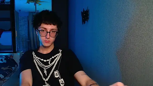 8goat online show from December 1, 2:12 am