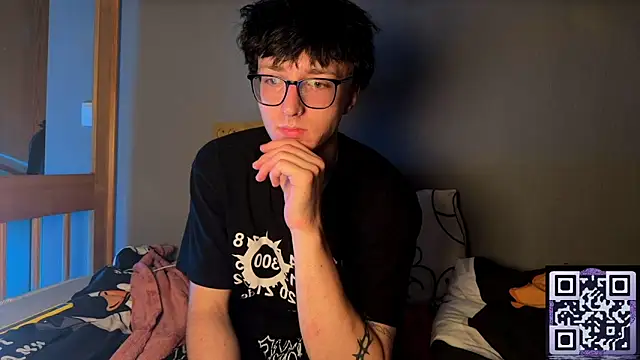 8goat online show from October 18, 10:45 pm